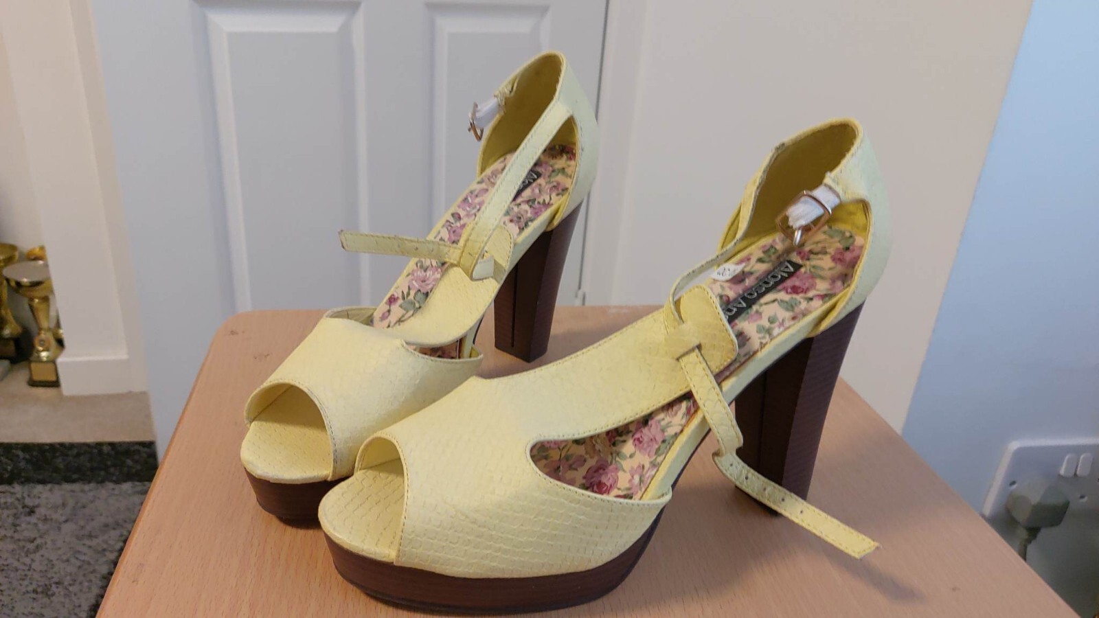 APL Ladies Yellow Block Heel Sandal