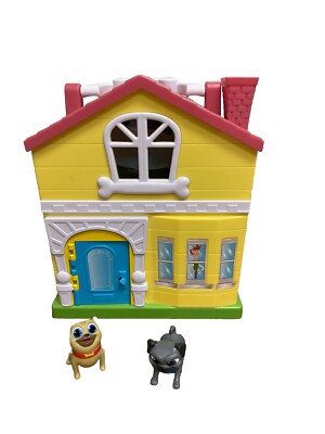 Disney Jr Puppy Dog Pals Stow N Go Portable Playset House With Dog  Figures