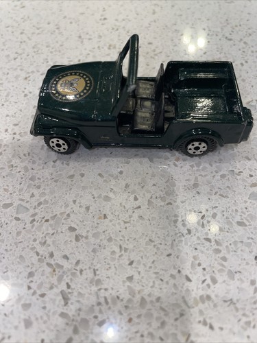 Vintage Unbranded #814 GreenJeep CJ-7 1/64 Diecast Presidential Seal - Picture 2 of 7