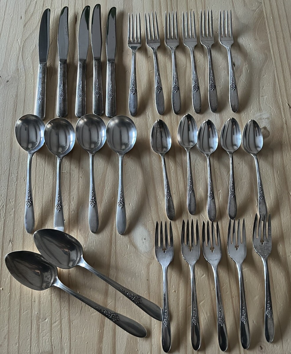 Vintage Silverplate Flatware Set Carlton La Rose 27 PC circa