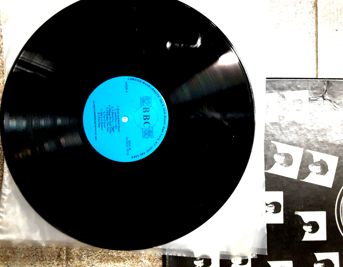The BEATLES At The BEEB (The story of their Radio Career)3 LP