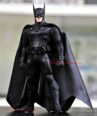 Mezco toyz 1/12 Batman Ascending Knight Action Figure In Stock New