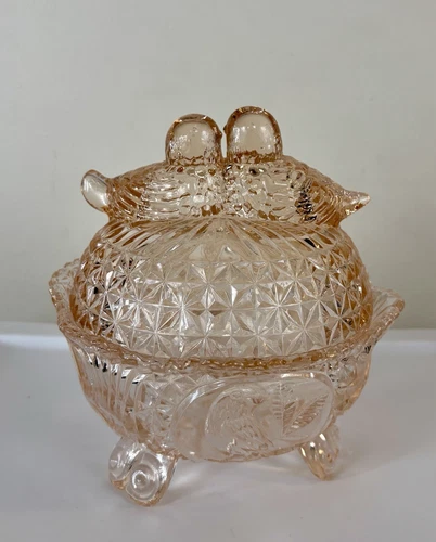 VINTAGE Hofbauer Byrdes Love Birds Ruby Glass 3 Footed Lidded Candy Dish pink