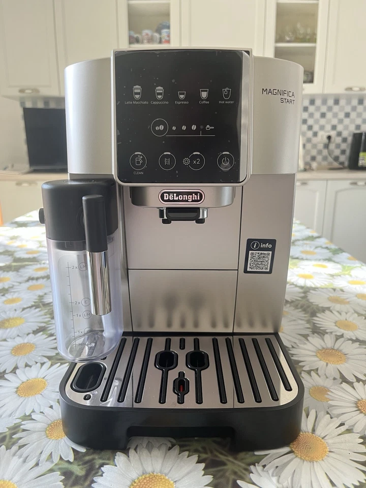 De Longhi magnifica Start - Immagine 2 di 4