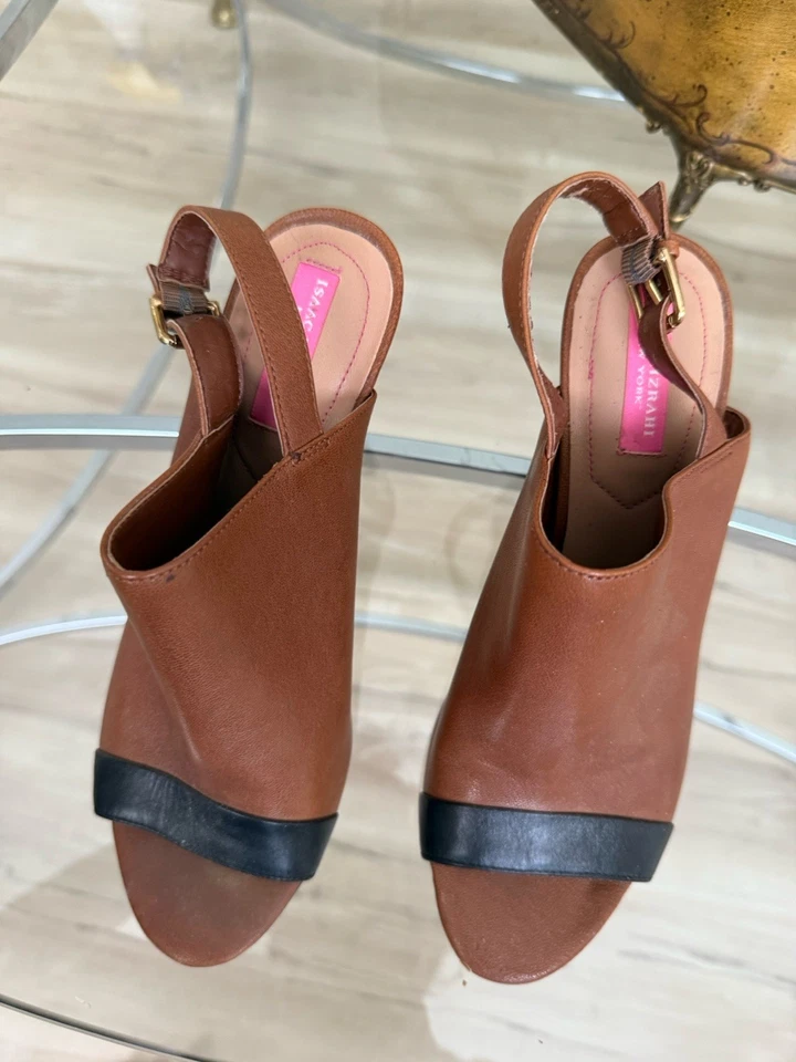 Zapatos Isaac Mizrahi Cuña Cordones Cuero Negro y Dorado Acento Talla 7.5 Algunos Pelados Foto 2 de 4