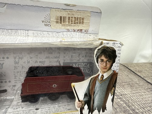 Corgi Harry Potter Hogwarts Express Scale Diecast Collectible - Picture 4 of 7