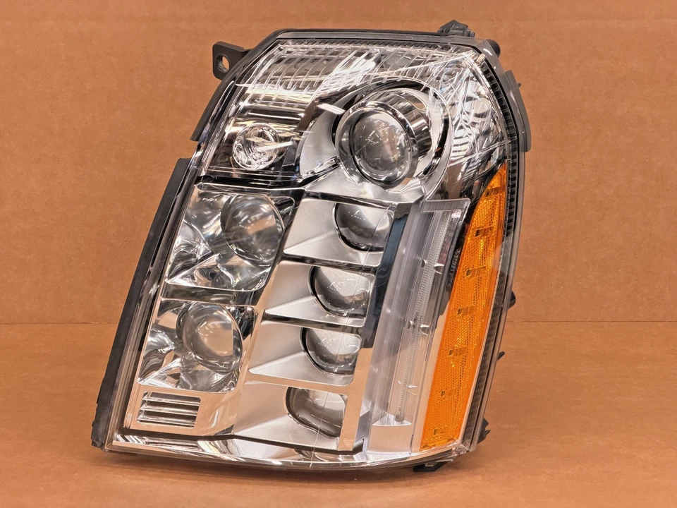 ✨NICE! 2008-2014 CADILLAC ESCALADE PLATINUM LEFT LH DRIVER LED HEADLIGHT OEM - Image 3 of 4