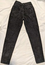 Vintage 80's "Gap Clothing Co" Black Corduroy Women's 5 Pocket Pants. Size 3/4