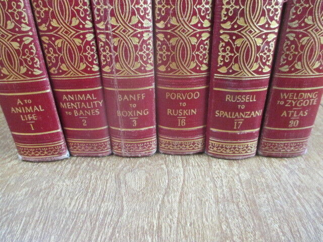 1954The American Peoples Encyclopedia ZOOM PROP volumes 1,2