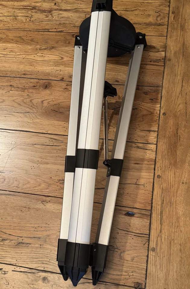 Meade Telescope DS-2000 Edmund Astroscan II Metal Tripod,Accessory Tray and Case - Image 4 of 4