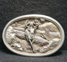 WG07148 VINTAGE 1983 ***BUCK DEER RUNNING*** NATURE ANIMAL ARTWORK BELT BUCKLE
