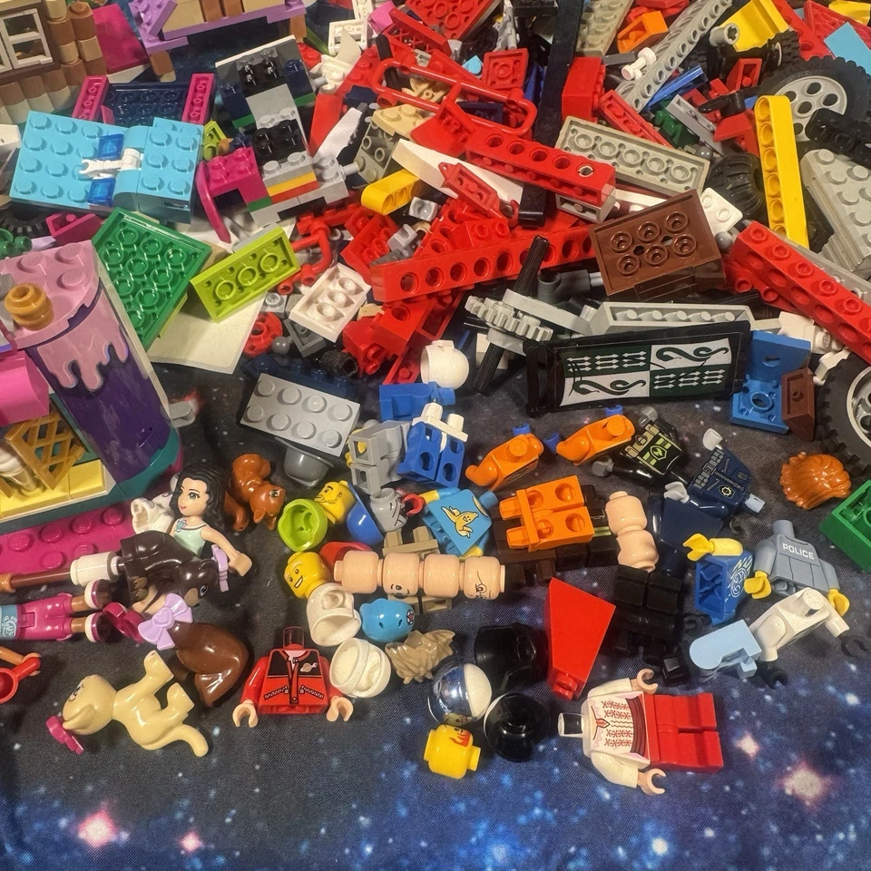 Lego Bundle 4kg Mixed Official Lego Bricks mini figures & 2 Yellow storage boxes - Image 2 of 4