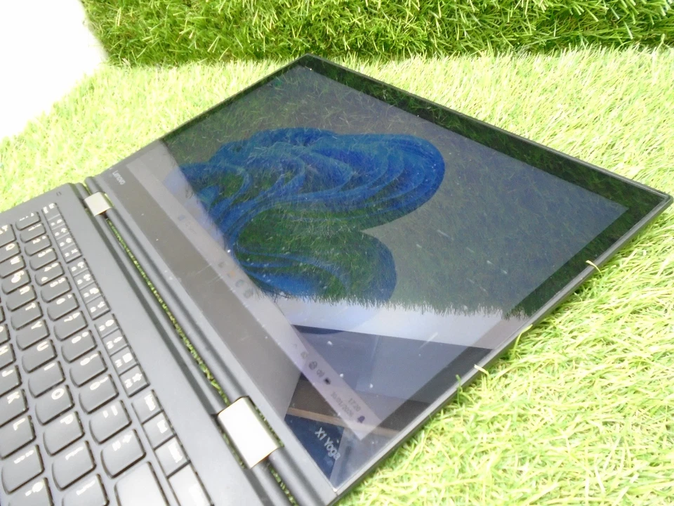 Lenovo ThinkPad X1 Yoga · i5-7200 · 8GB · 240GB, photo 4 of 5