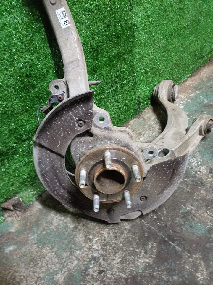 ✅️BUJE RUEDA DELANTERA IZQUIERDA LADO PASAJERO JAGUAR XF X260 N/S GX633K186AA 2015 Foto 4 de 4