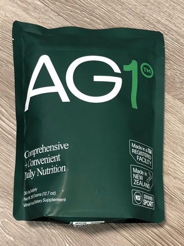 ATHLETIC GREENS AG1 Comprehensive  Convenient Daily Nutrition 30 Servings 360g