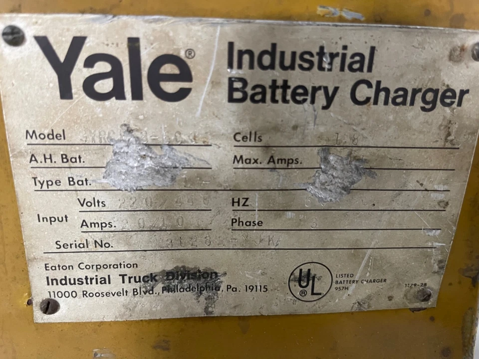 Cargador industrial Yale Foto 3 de 4