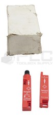 NEW ALLEN BRADLEY 440N-G02095 /A SAFETY SWITCH 230VAC 2A READ