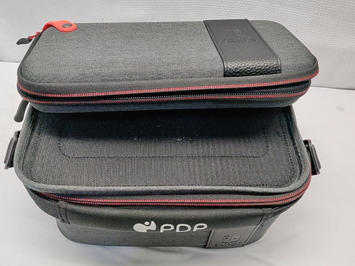 PDP Gaming Pull-N-Go Nintendo Switch Travel Case, 2-in-1 Console