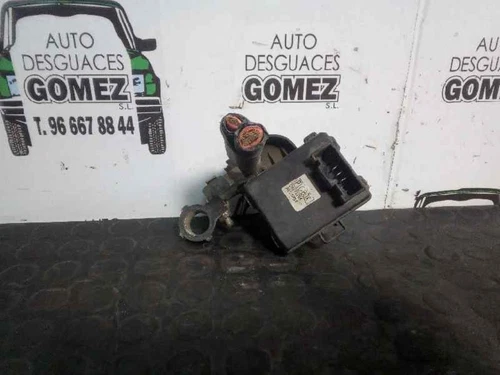 06H17M Caja Reles/Fusibles para SSANGYONG RODIUS XDi Premium 922128 - Imagen 2 de 3