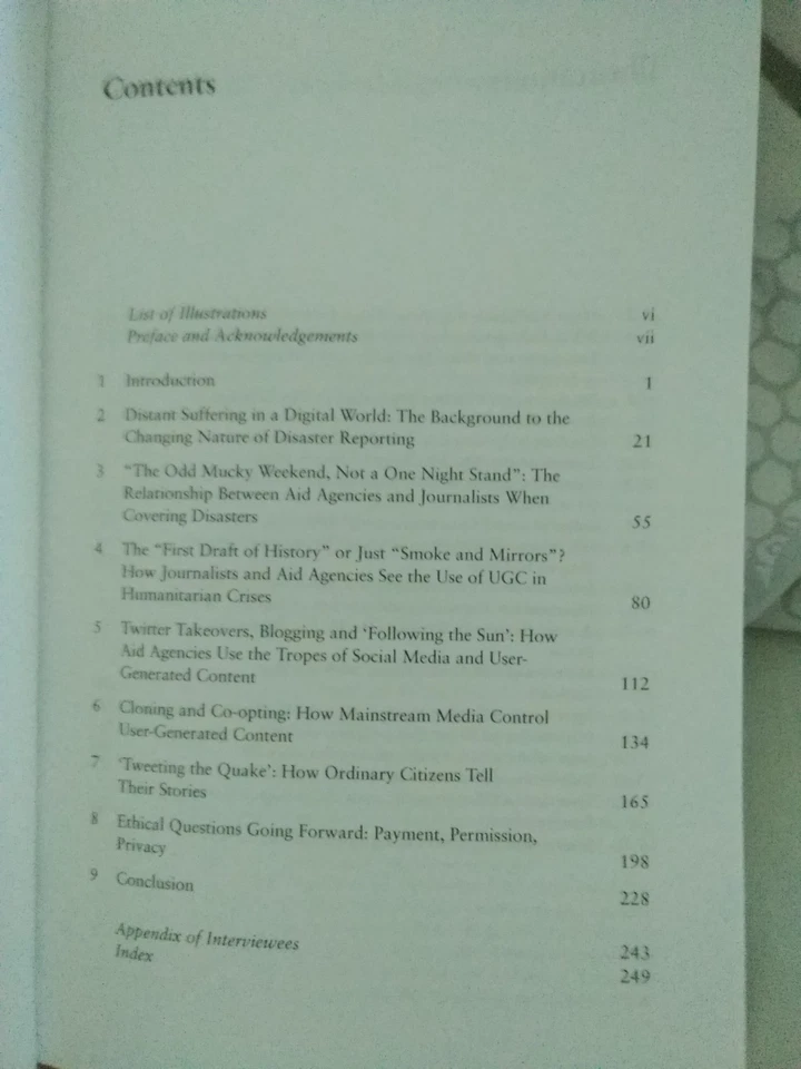 Reporting Humanitarian Disasters in a Social Media Age - Image 2 of 4