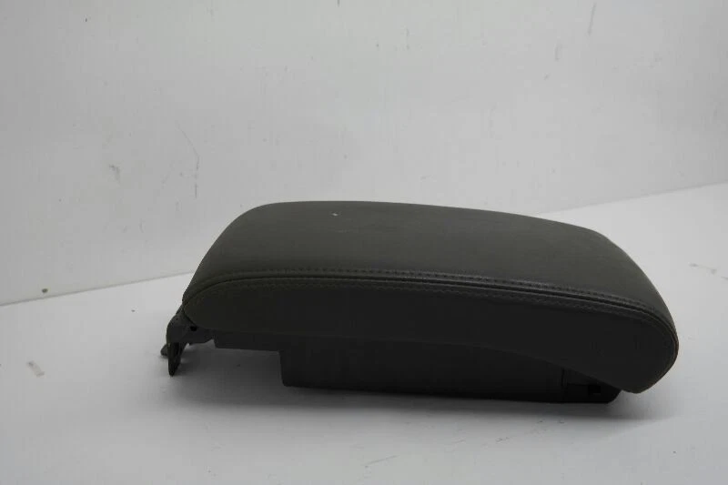 Chevrolet Malibu 2009-12 consola reposabrazos cuero negro Foto 2 de 4