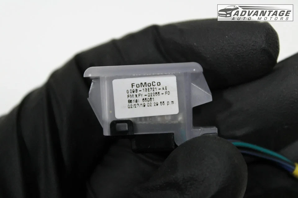 2017-2020 LINCOLN CONTINENTAL LEFT INSTRUMENT DASH PANEL LIGHT LAMP W/ WIRE OEM - Image 4 of 4