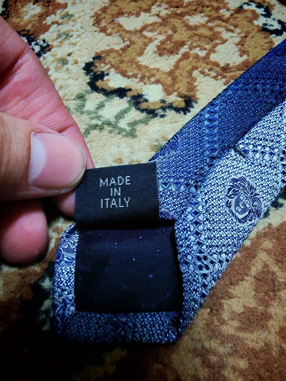 cravatta uomo vintage Gianni Versace GV Classic 100% tutta seta fantasia retrò medusa