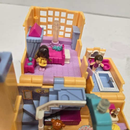 Vintage Polly Pocket Hotel Complete & Works Polly Melanie, Rachael & Eve 1994 - Picture 2 of 21