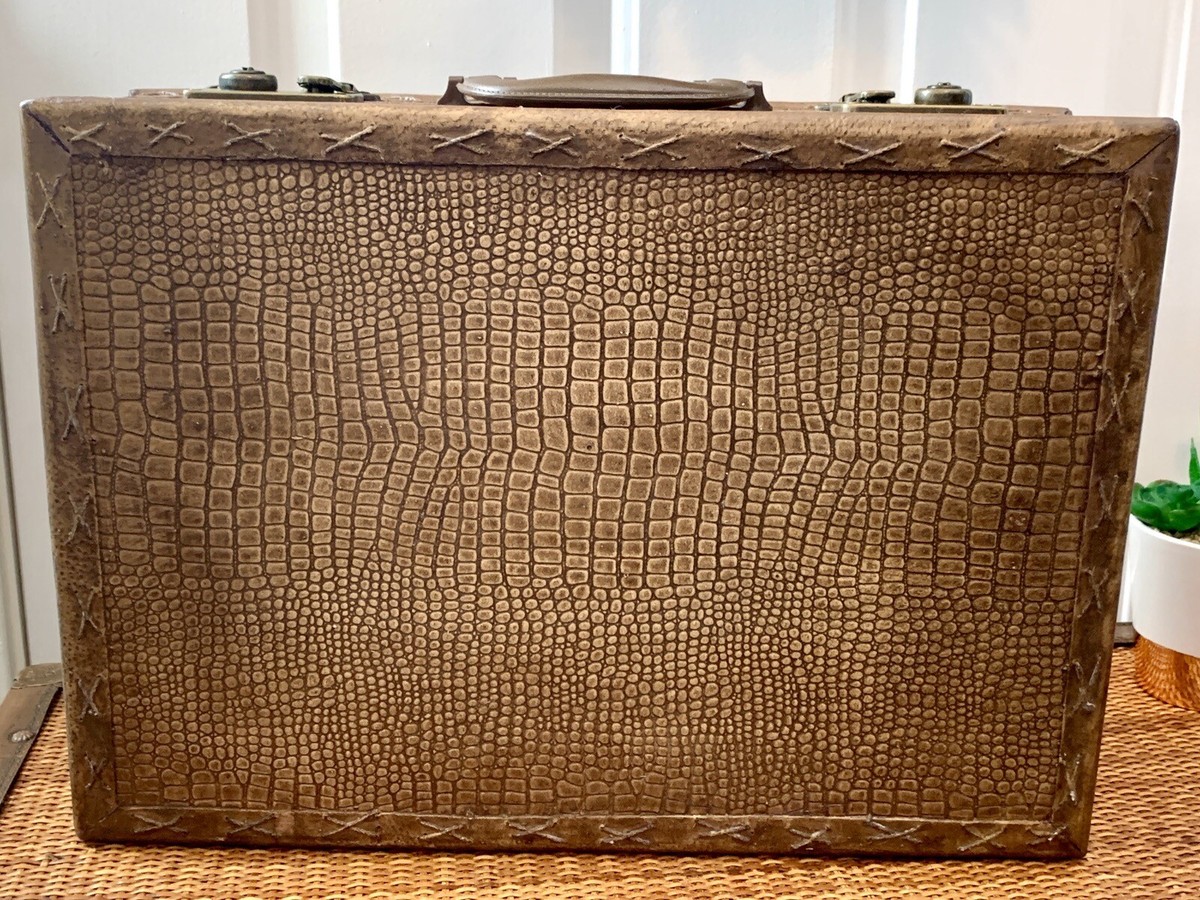 Vintage Travel Suitcase Double Locking 2Keys Decor Trunk