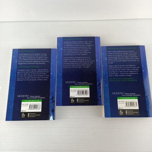 15x Mills & Boon Modern Power Passion Romance Small Paperback Book Bundle MB132 - Bild 14 von 14