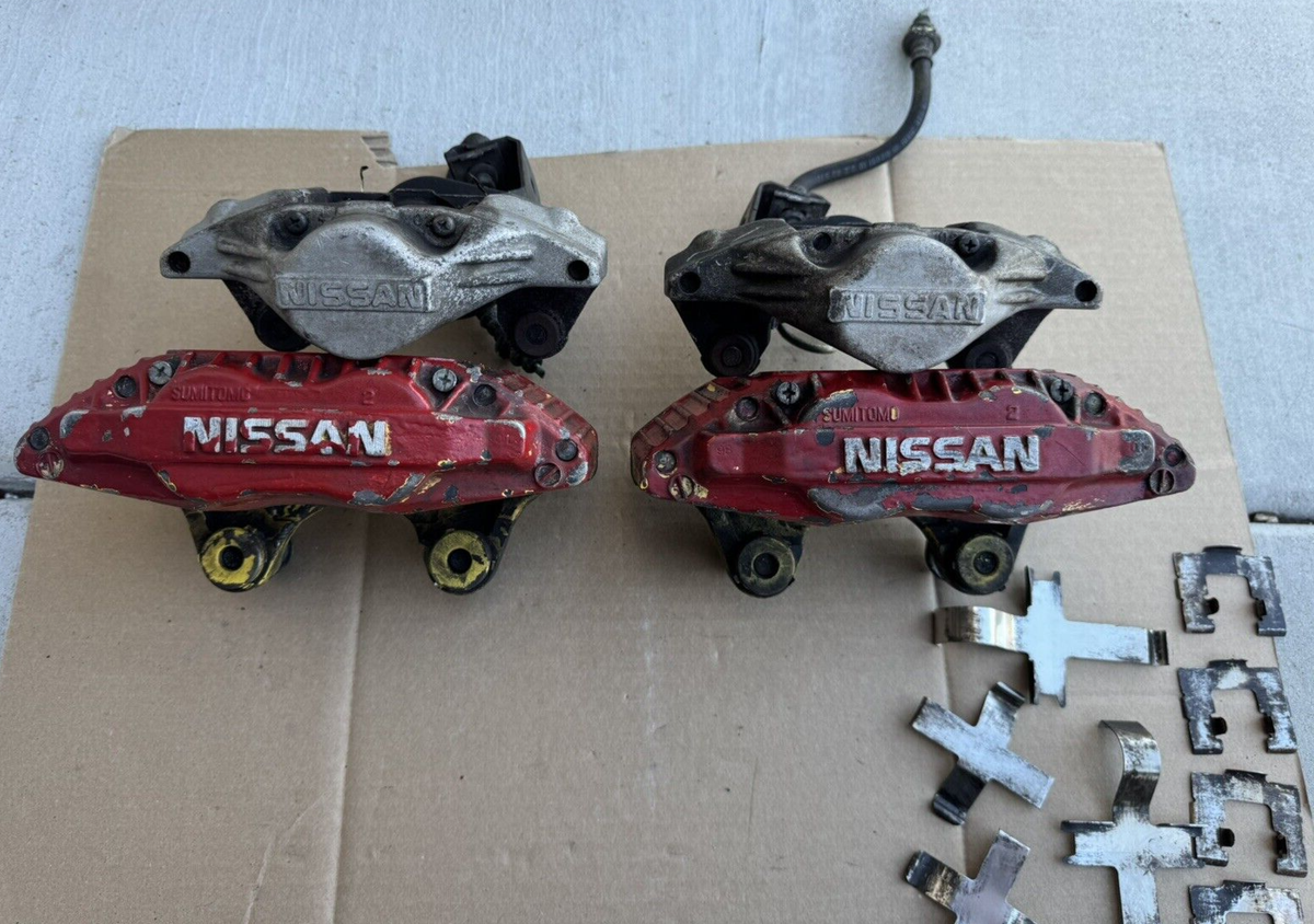 １０２品 90-96 Nissan 300zx Z32 26mm Aluminum Brake Calipers OEM