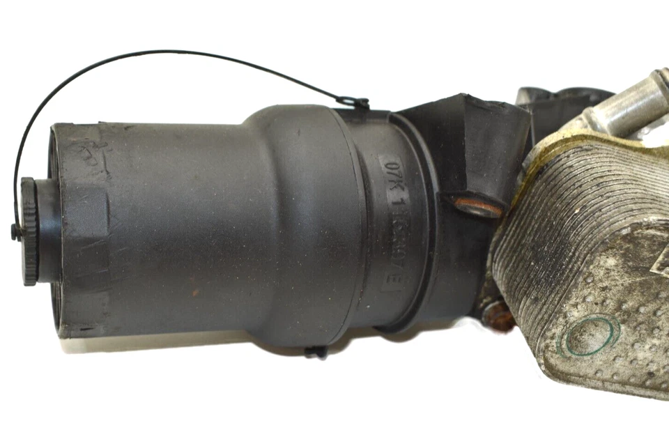 VW Volkswagen Passat 2012-2014 OEM 2,5 L motor gasolina filtro aceite carcasa con enfriador Foto 3 de 4