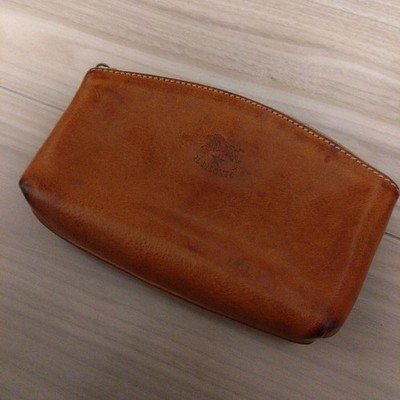 Product Title: IL BISONTE Key Case and Pouch Set from