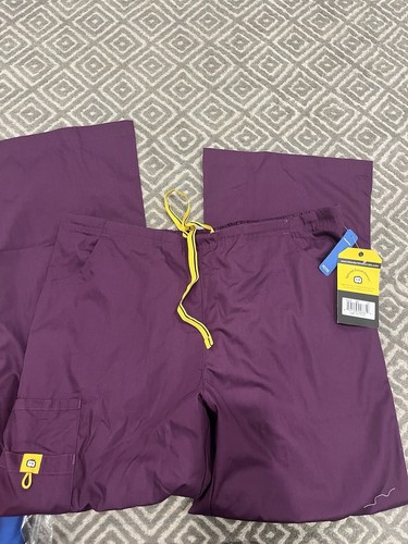 3 NEW Petite Large And 1 Large Scrub Pants - Picture 1 of 8