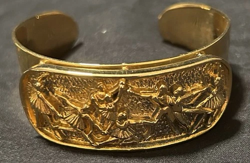 Gold-Tone Vintage Art Deco Relief Cuff Bracelet Metal Fashion Jewelry