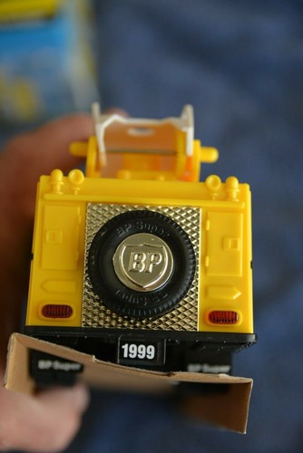 Vintage BP Aerial Tower toy Fire Truck 1999 Collectors Edition, NIB Never Used - Picture 7 of 8