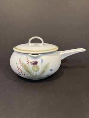 Thistleware by Buchan Scotland Covered Spouted Casserole Stoneware 301