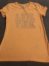 🔥🔥🔥New PINK Victoria Secret tee size Small RN# 54867 Light Orange