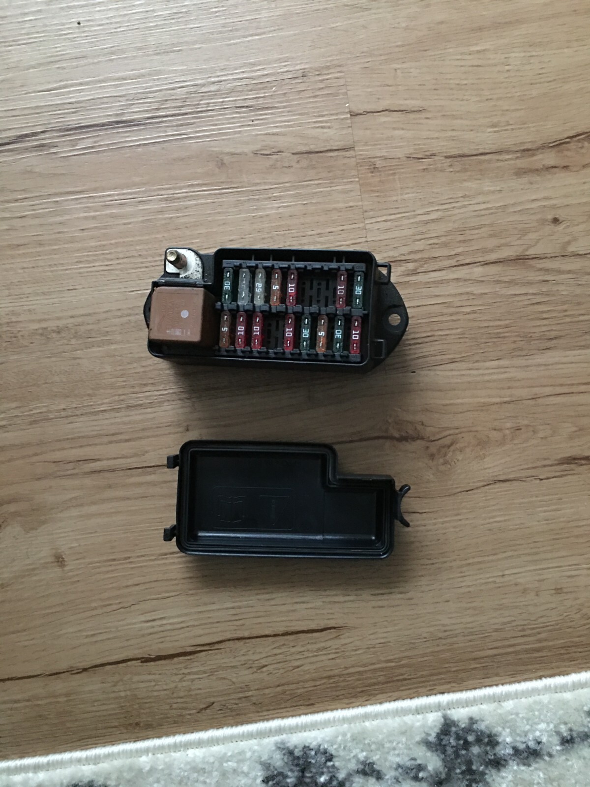 97-03 Jaguar XK8 XKR X100 Right Side Interior Dash Fuse Box LJE2800FA OEM