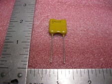 CD30FD562J03F Cornell Dubilier 5600pF Mica Capacitor 500V Radial