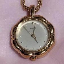 Seiko Pendant Watch Necklace 1F21 0A10 Quartz Wristwatch Jewelry Vintage