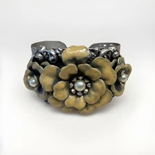 Sweet Romance 3D Enameled Flower Motif on Hammered Silver Tone Cuff Bracelet