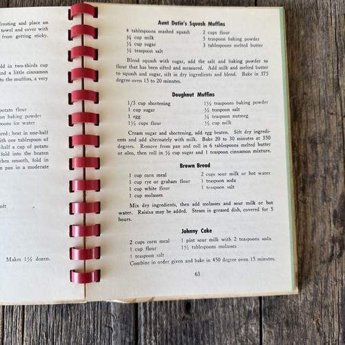 Maine Coastal Cooking, Down East Recipes Dating From 1664, Spiral Bound Cookbook - Picture 3 of 6