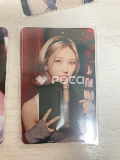 IVE The First Fan Concert Photo Card Pack - The Prom Queens