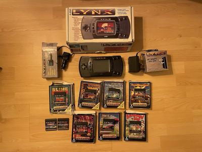 Atari Lynx Mk2 Konsole (verpackt mit Handbuch) + 9 Spiele und UK & Zigarettennetzteile