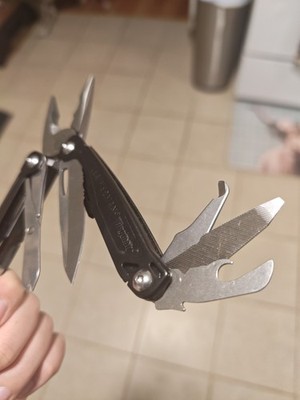 leatherman wingman multi-tool