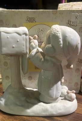 Precious Moments E2829 SENDING YOU A WHITE CHRISTMAS Girl with Snowball Figurine