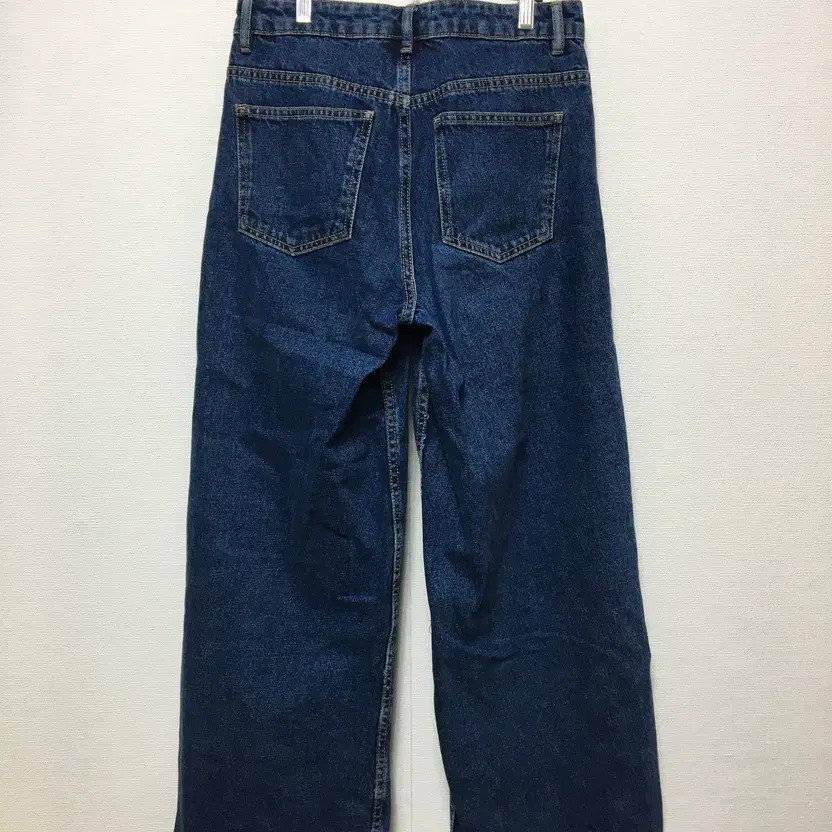 Zara Women's Wide Fit Denim Jeans, Size 26, Excellent Condition thumbnail 2