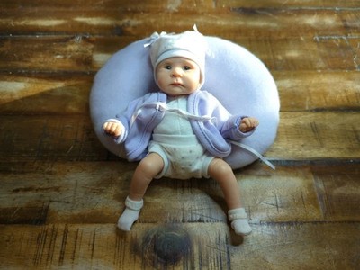 Peapod Nursery Laura Lee Eagles Newborn Baby Art Doll #183 Vintage Used