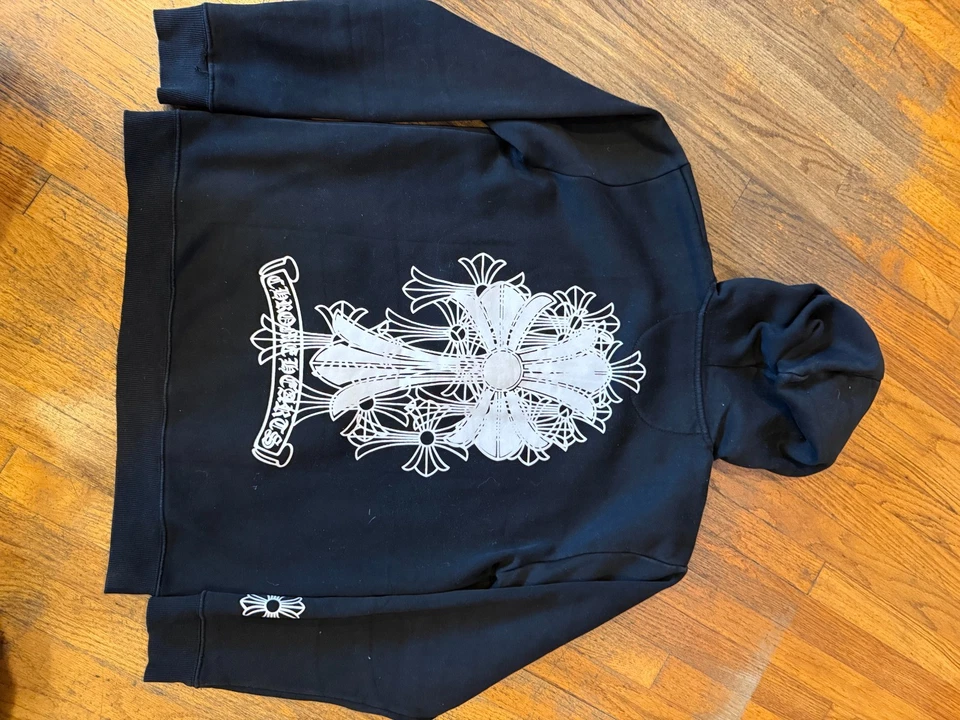 parche cruzado corazones cromados cremallera Foto 4 de 4